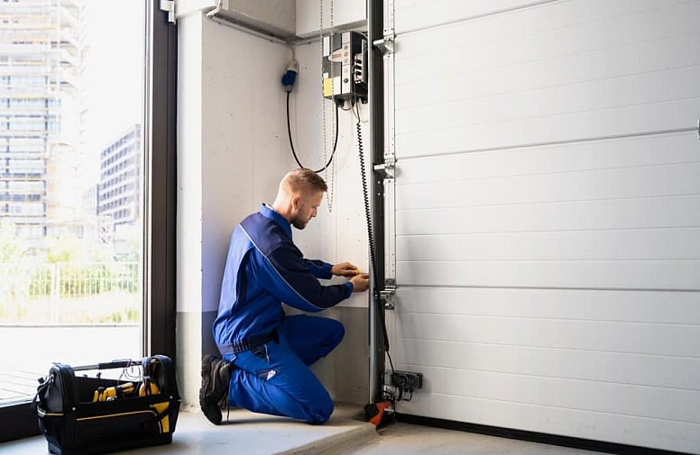 roller door repair