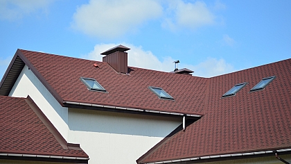 8 Early Signs You Need Your Roof Repaired